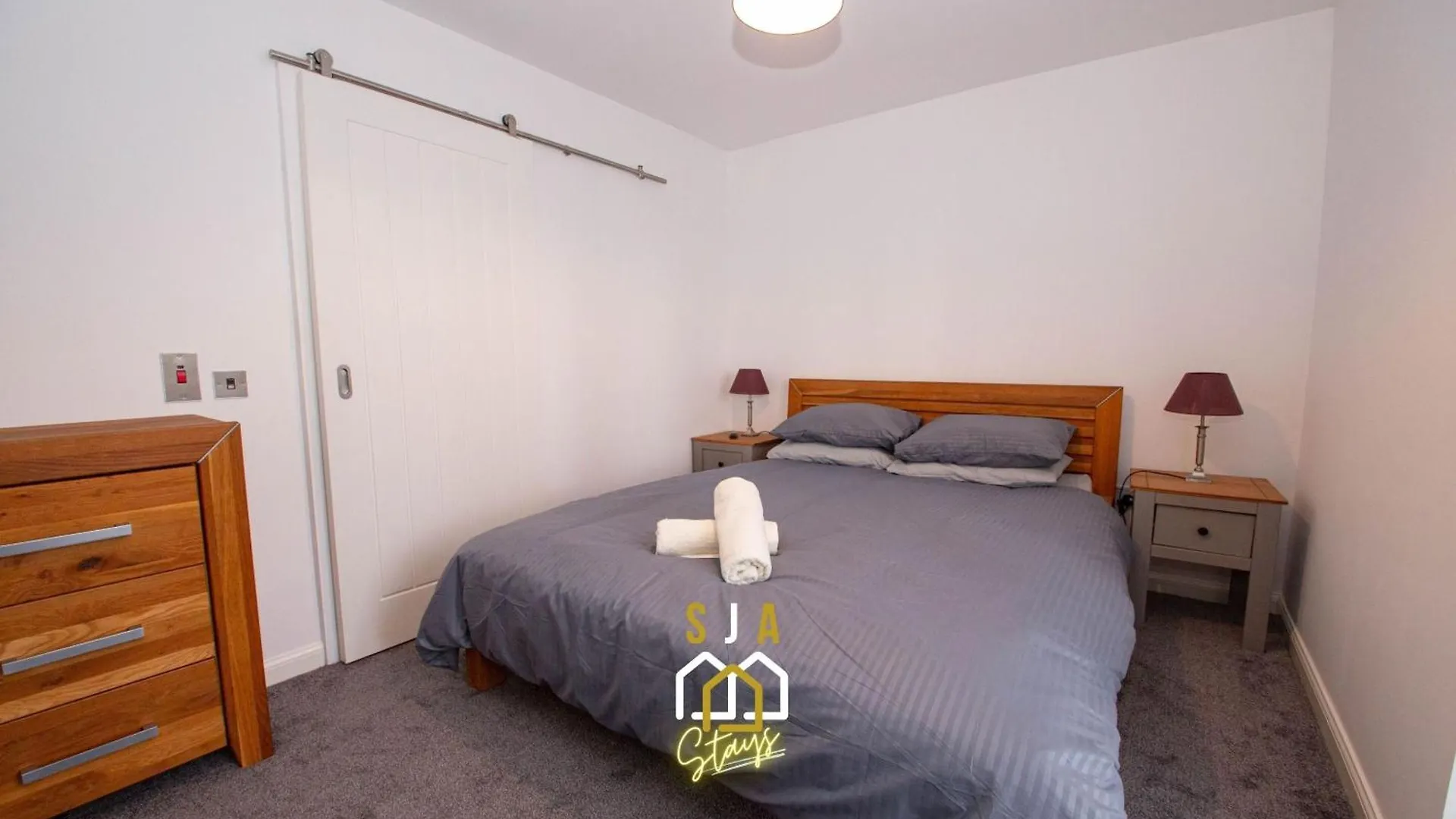 Affleck Stay 2 - Sja Stays - Modern 2 Bed Apartment Aberdeen
